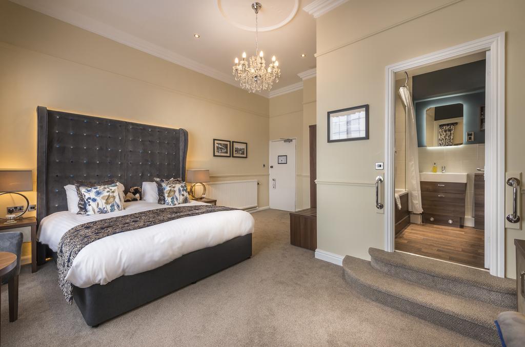 The Golden Fleece Hotel, Thirsk, North Yorkshire Εξωτερικό φωτογραφία