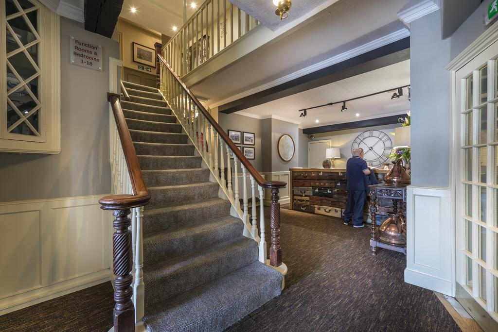 The Golden Fleece Hotel, Thirsk, North Yorkshire Εξωτερικό φωτογραφία