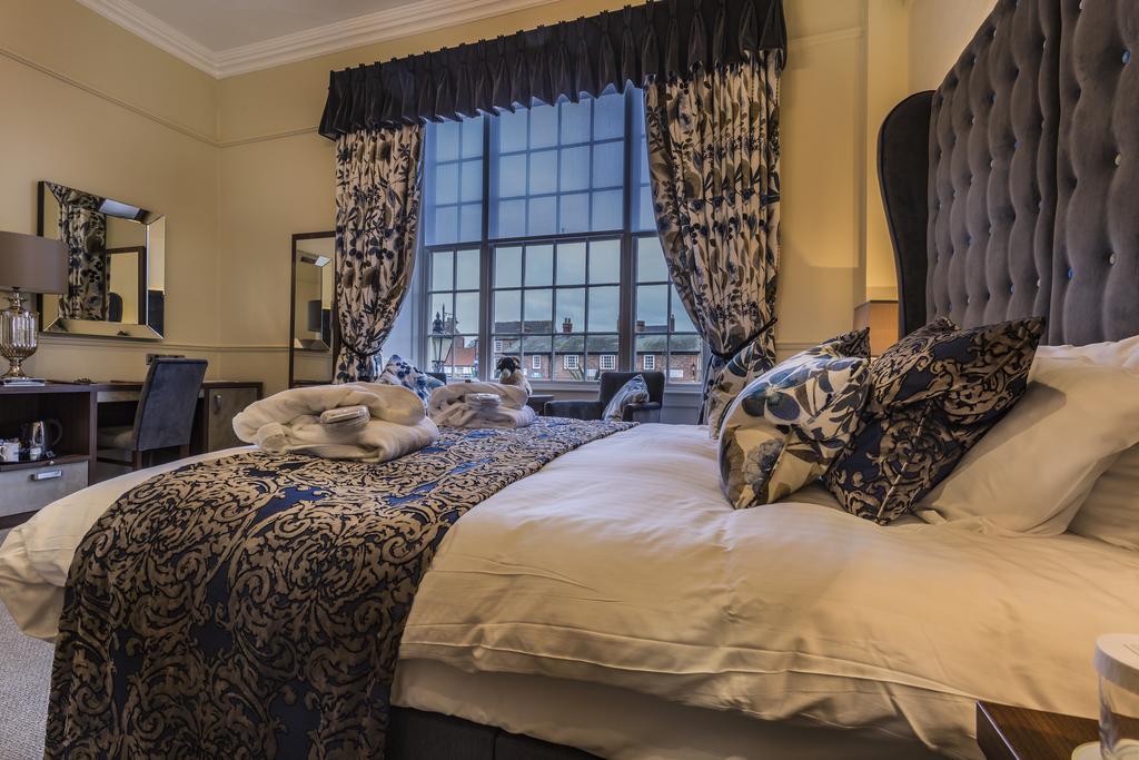 The Golden Fleece Hotel, Thirsk, North Yorkshire Εξωτερικό φωτογραφία