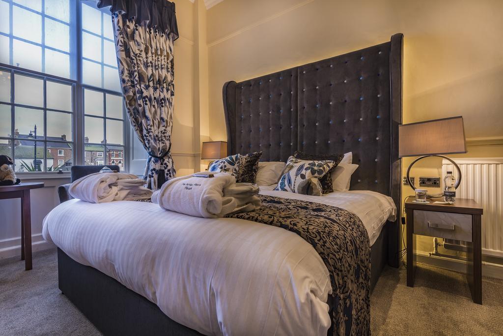 The Golden Fleece Hotel, Thirsk, North Yorkshire Εξωτερικό φωτογραφία